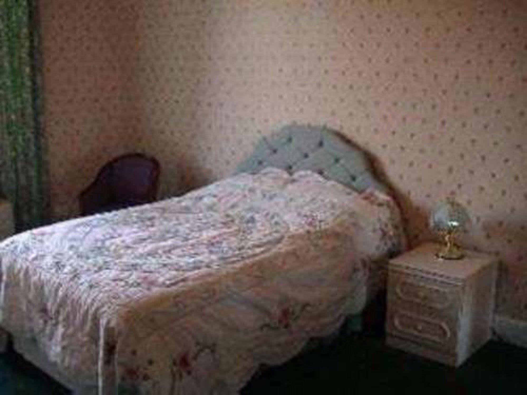 ホテル Capital House エディンバラ エクステリア 写真