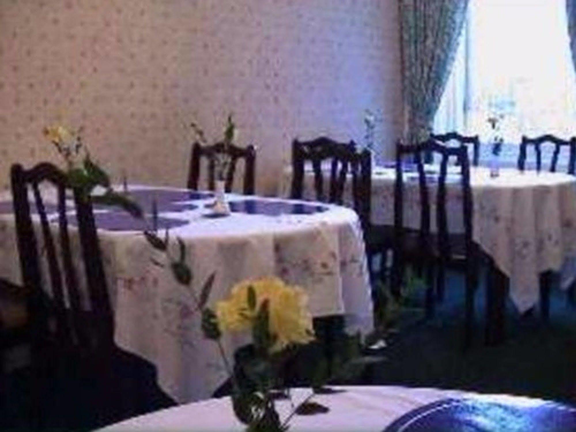 ホテル Capital House エディンバラ エクステリア 写真