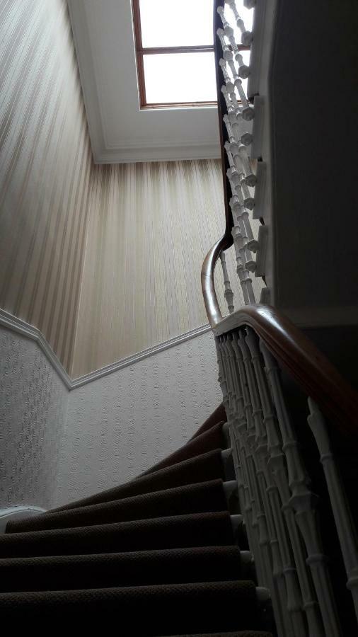 ホテル Capital House エディンバラ エクステリア 写真